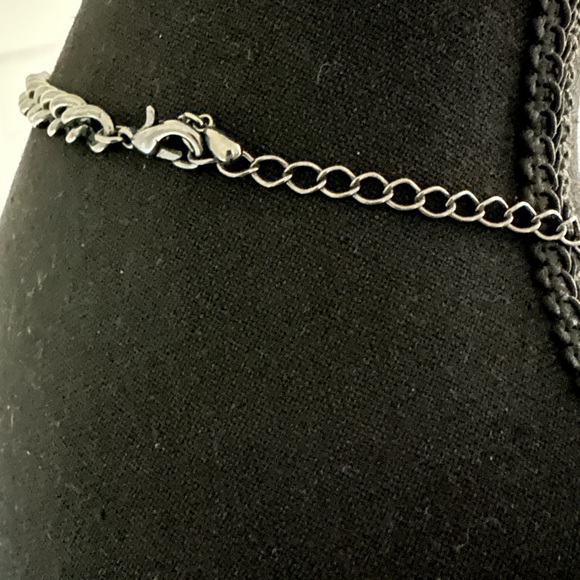 6 for $25 - Gunmetal Tone Joe Fresh Statement Necklace - Picture 3 of 5